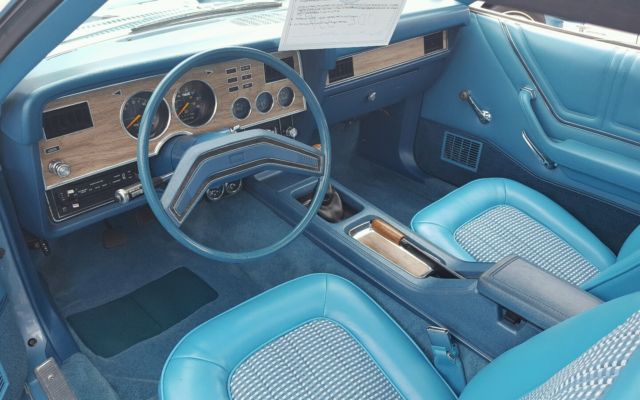 interieur mustang2.jpg